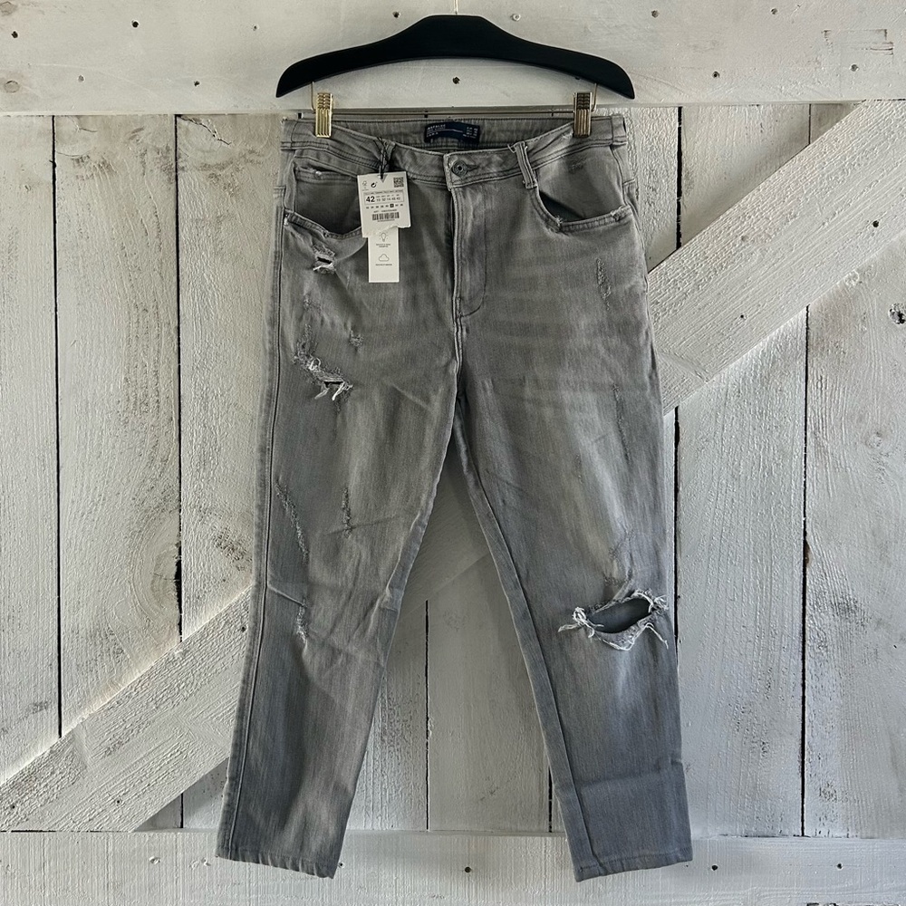 NWT Zara Gray Distressed Jeans